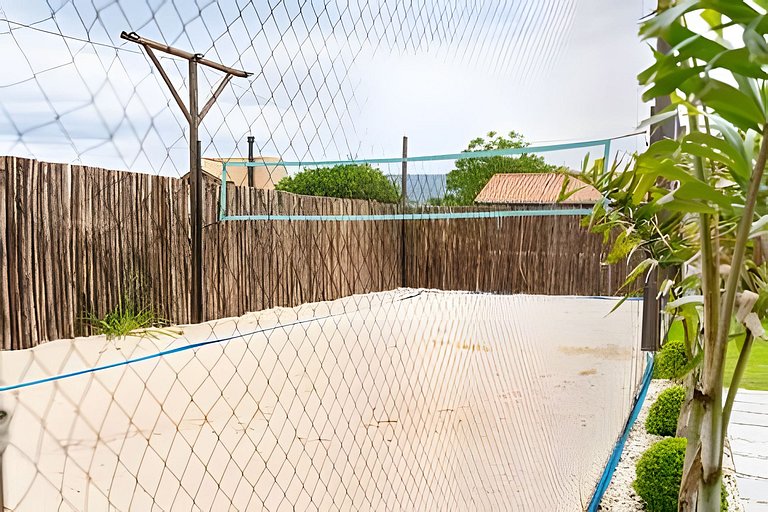Apto 204 1D condomínio com piscina bem localizado