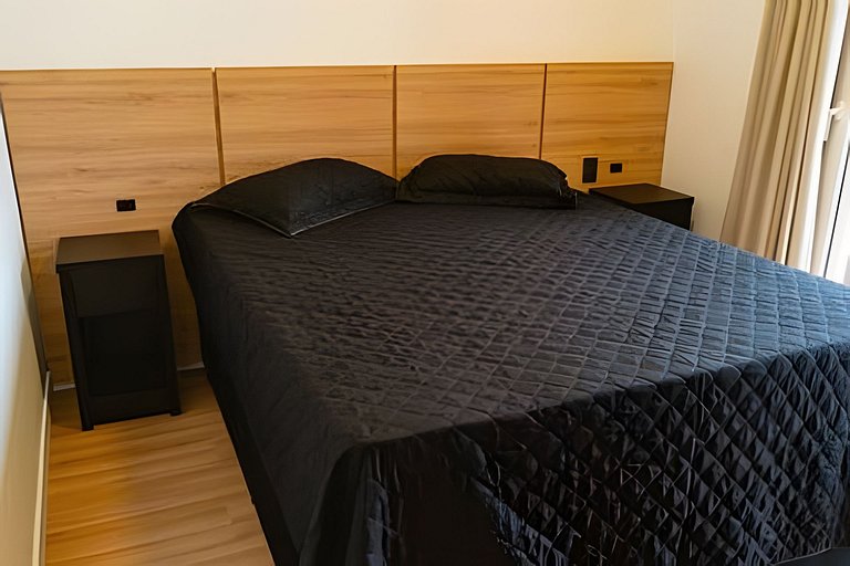 Apto 203 2D condomínio com piscina bem localizado