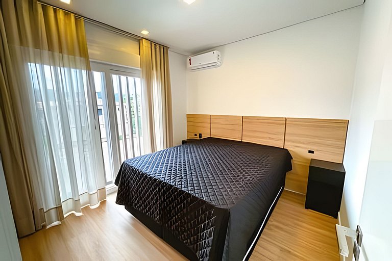 Apto 206 2D condomínio com piscina bem localizado