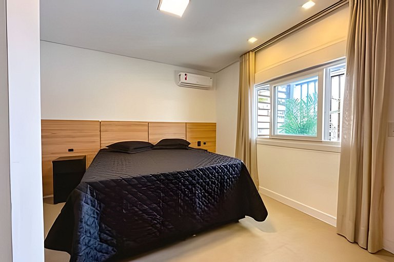 Apto 101 2D condomínio com piscina bem localizado