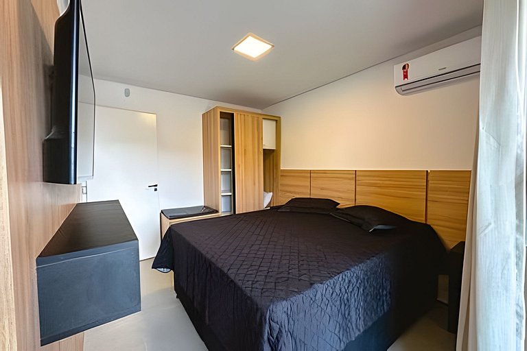 Apto 103 2D condomínio com piscina bem localizado